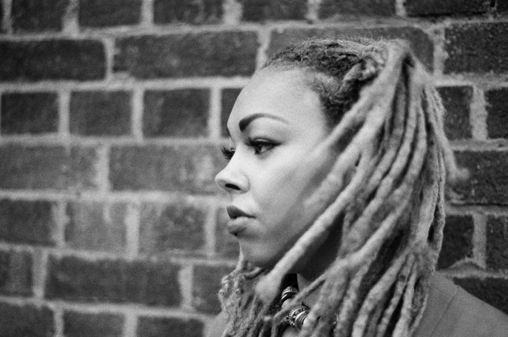 Harleighblu la nouvelle reine du Hip Hop Soul sort son nouvel album au nom de "Futurespective"